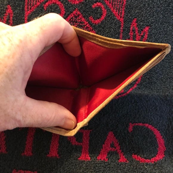 Men’s Rawlings bifold wallet. Gently used. - Picture 6 of 6